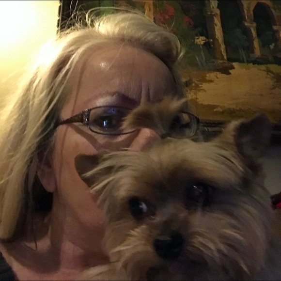 Meet your posher! - Picture 1 of 1